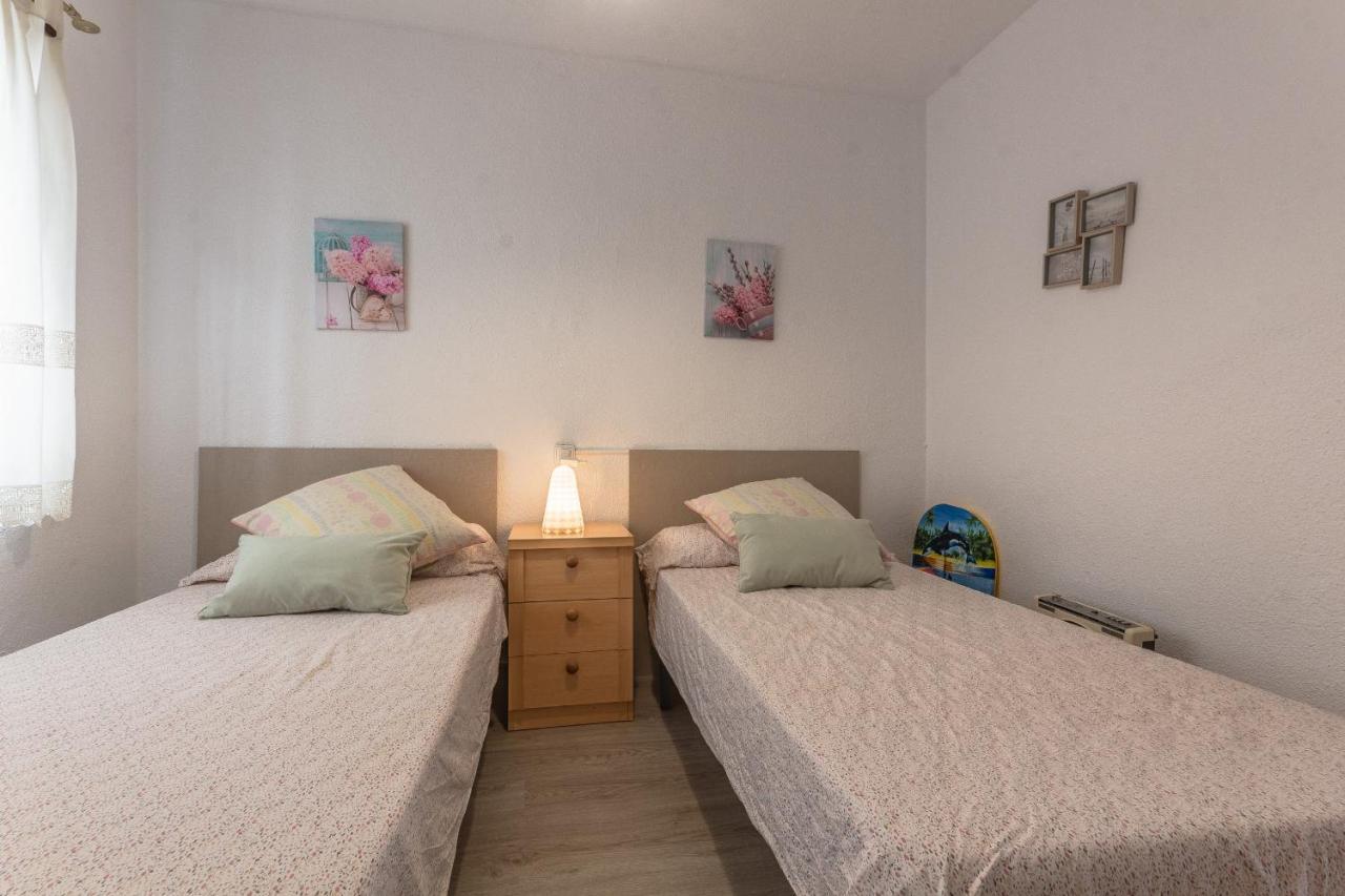 Ferienwohnung 2Br Flat - Aircon - 5 Min Walk To Benidorm Beach Exterior foto